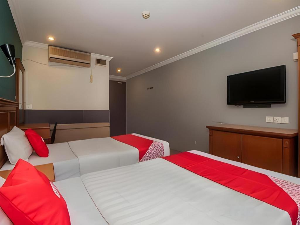 River Park Hotel Sibu Exteriör bild