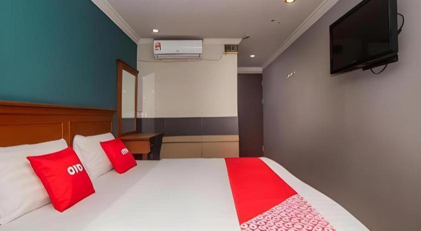 River Park Hotel Sibu Exteriör bild